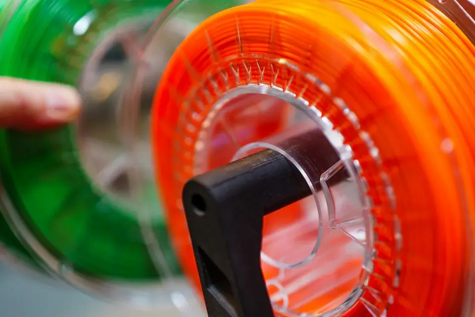 Proyecto industrial de impresion 3D en Paraguay con piezas tecnicas